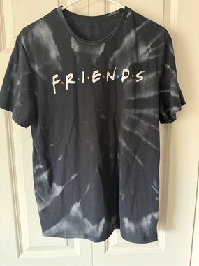 FRIENDS Logo Tie-Dye Tee - Black & White